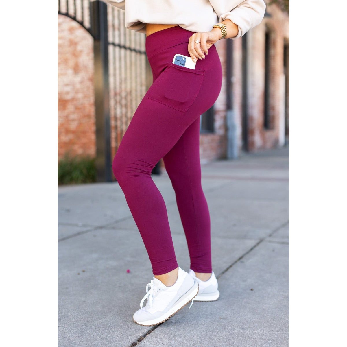 Buttery soft maroon leggings for women - High waist maroon leggings with side pockets