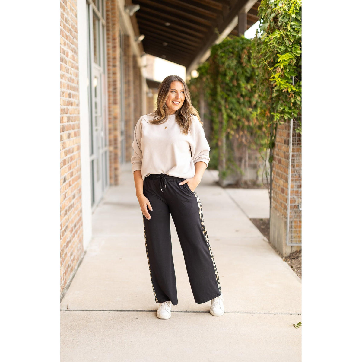 Women’s buttery soft leopard panel lounge pants with pockets