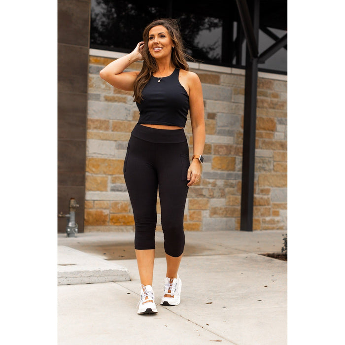 Julia Rose The Cassandra black capri leggings with pockets, Women wearing black capri pocket leggings