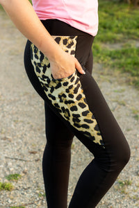 Ready to Ship | Crossover Black Pocket Capri Leggings