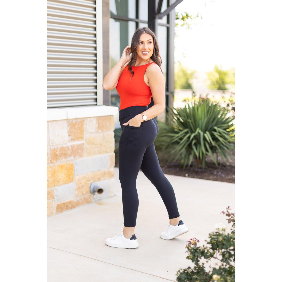 Alana - 7/8 Ankle Length Black Leggings with Pockets