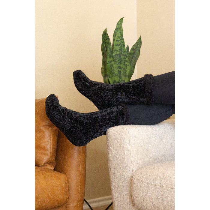 Ready to Ship | The Reign - Solid Fuzzy Socks