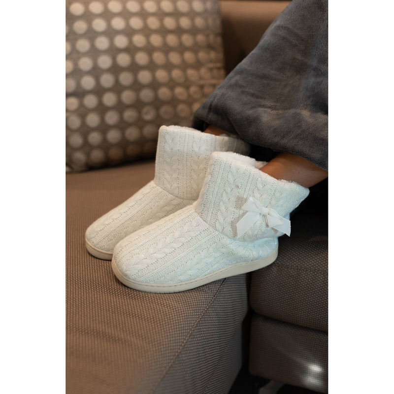 Ready to Ship | The Tessa Cable Knit Plush Bootie