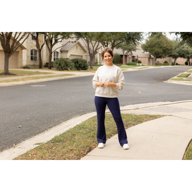 The Mila - 30"  NAVY Bootcut Leggings with Pockets*