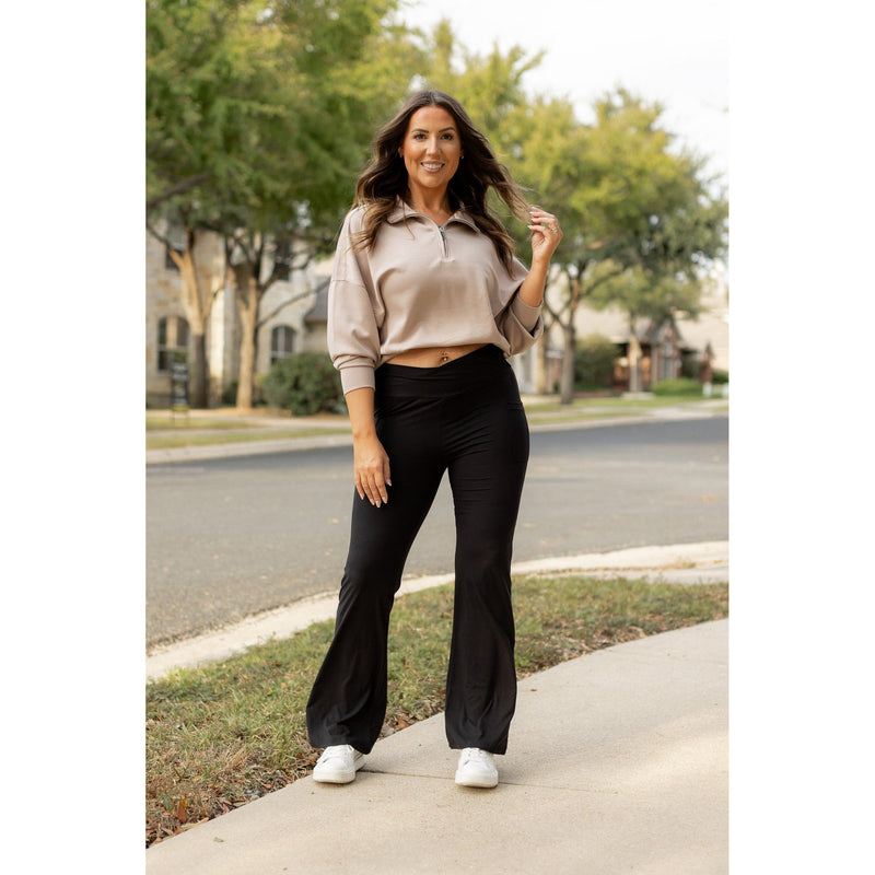 The Liz - Crossover 30"  Bootcut Leggings with Pockets