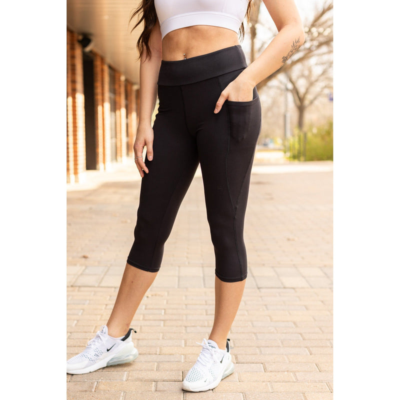 Sleek Pocket Collection - Capri Leggings