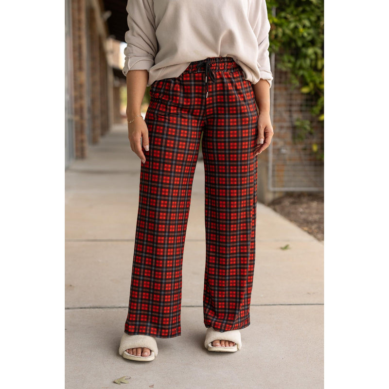 Julia Rose Noelle Plaid Pajama Pants with pockets and drawstring waist. Buttery soft plaid pajama pants for women by Julia Rose