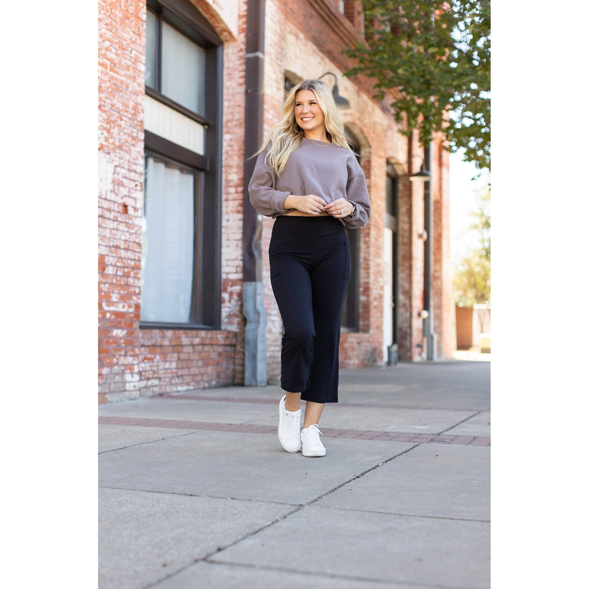 The Delilah - Kick Flare Leggings with Pockets