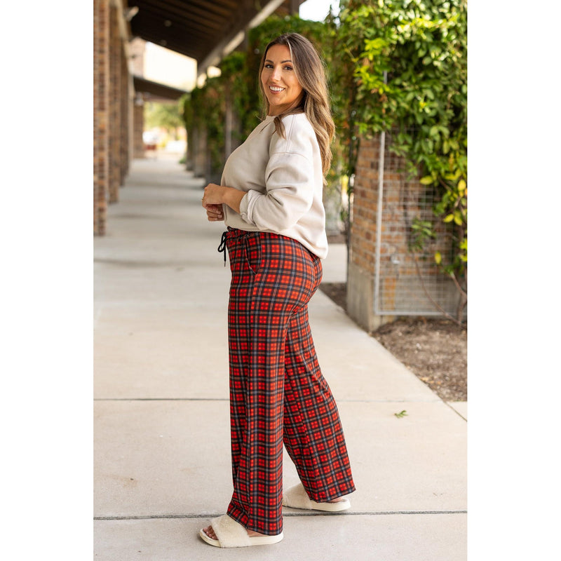 Julia Rose Noelle Plaid Pajama Pants with pockets and drawstring waist. Buttery soft plaid pajama pants for women by Julia Rose