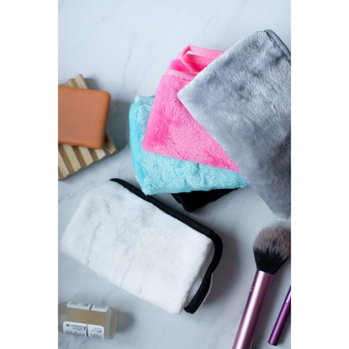 Wash the Day Away- Makeup Remover Cloth
