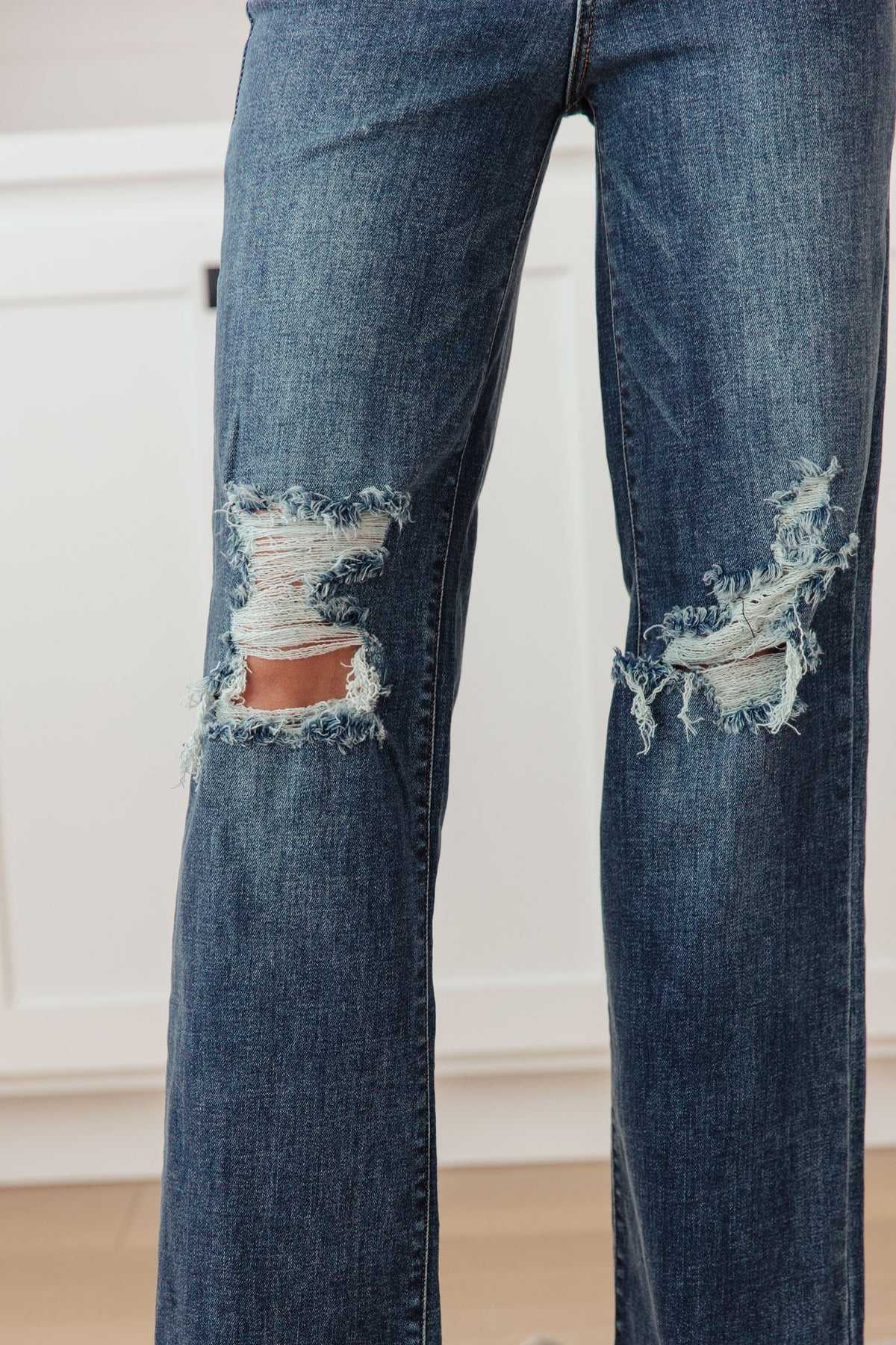 Rose High Rise 90's Straight Jeans in Dark Wash